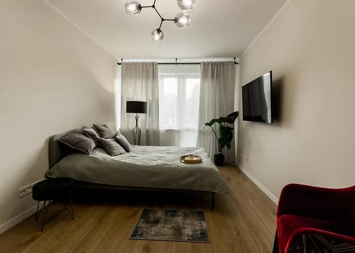 Cali/poznan, Urocze Winogrady Poznaň